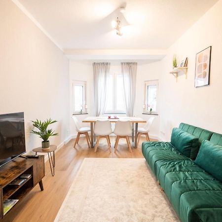Peter Apartments - Wohnung 90Qm, 3 Schlafzimmer, Kueche, Wohnzimmer, Balkon, Netflix Fulda Ngoại thất bức ảnh