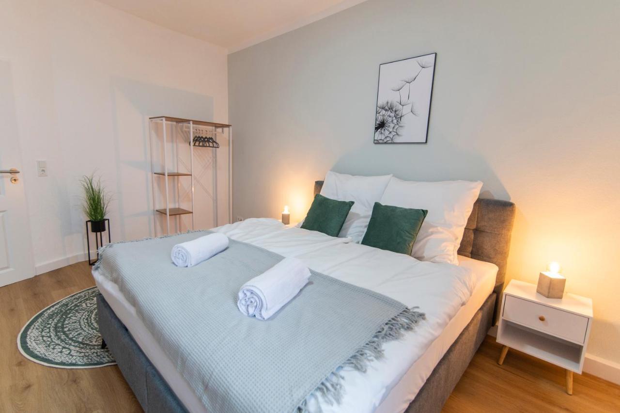 Peter Apartments - Wohnung 90Qm, 3 Schlafzimmer, Kueche, Wohnzimmer, Balkon, Netflix Fulda Ngoại thất bức ảnh