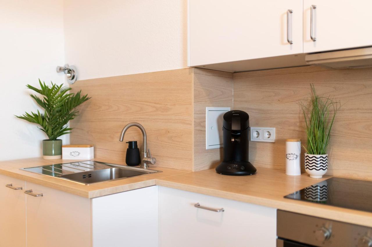 Peter Apartments - Wohnung 90Qm, 3 Schlafzimmer, Kueche, Wohnzimmer, Balkon, Netflix Fulda Ngoại thất bức ảnh